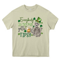 Mossy everybody in the pub gettin' tipsy Heavy Core Tee - MaliasSmallBusiness