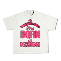 Pistachio LEGENDS ARE BORN İN DECEMBER Urban Heavy Tee - Bettercallsaul