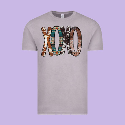 Xoxo Leopard Heart Vintage Tee Designed By Bettercallsaul
