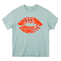 Arona basketball lips Heavy Core Tee - AdoDesignShop