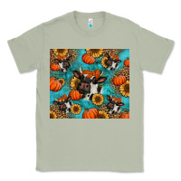 Matcha autumn pumpkins holstein cow Classic Tee - Jasminsmagicworld