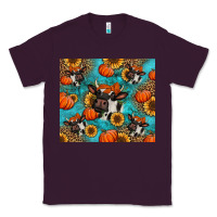 Plum autumn pumpkins holstein cow Classic Tee - Jasminsmagicworld