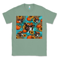 Sage autumn pumpkins holstein cow Classic Tee - Jasminsmagicworld