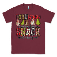Burgundy torn between looking like a snack and eating one christmas cake Classic Tee - Jasminsmagicworld