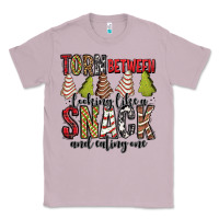 Lilac torn between looking like a snack and eating one christmas cake Classic Tee - Jasminsmagicworld