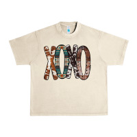 Sandshell Xoxo Leopard Heart Urban Heavy Tee - Bettercallsaul