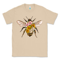 Mushroom bee with flowers Classic Tee - Artiststas