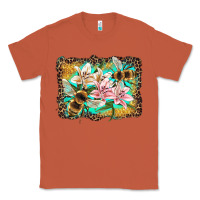 Copper bees and lilies with leopard Classic Tee - Artiststas