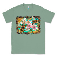 Sage bees and lilies with leopard Classic Tee - Artiststas