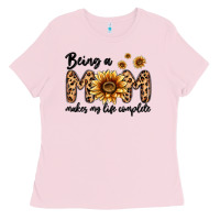 Bubblegum Pink being a mom makes my life complete Ladies Tee - MaliasSmallBusiness