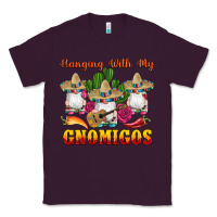 Plum hanging with gnomigos Classic Tee - Artiststas