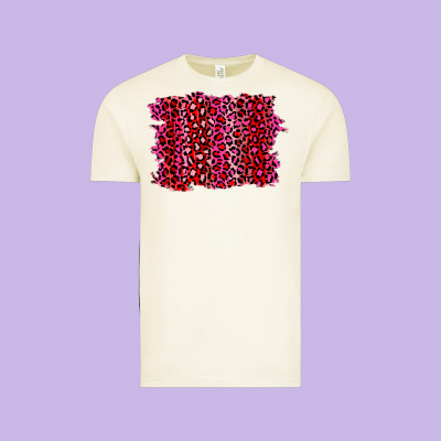 Pink Leopard Background Vintage Tee Designed By Ranaportraitstore