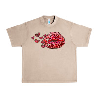 French Oak kiss with leopard and hearts Urban Heavy Tee - RanaPortraitStore