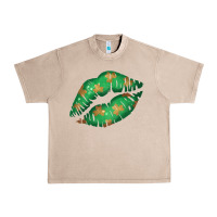 French Oak St. Patricks Day Green Lips Urban Heavy Tee - Bettercallsaul