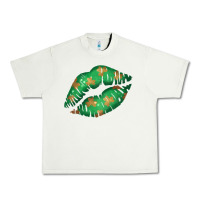 Pistachio St. Patricks Day Green Lips Urban Heavy Tee - Bettercallsaul