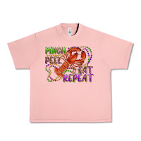 Salmon pinch peel eat repeat crawfish Urban Heavy Tee - RanaPortraitStore
