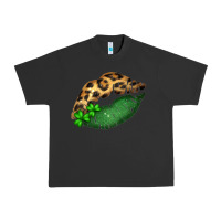 Pigment Black St. Patricks Day Leopard Lips Urban Heavy Tee - Bettercallsaul