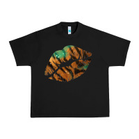 Black Tiger Lips Urban Heavy Tee - Bettercallsaul