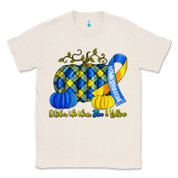 Natural october we wear blue and yellow with pumpkins Classic Tee - Artiststas