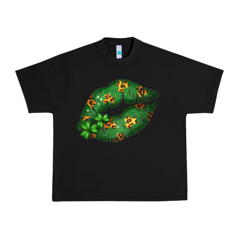 Green And Leopard Patterned Irish Day Lips Urban Heavy Tee by Bettercallsaul | Teevron