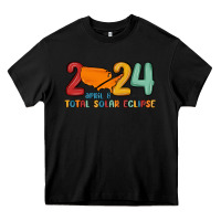 Black total solar eclipse Heavy Core Tee - MaliasSmallBusiness