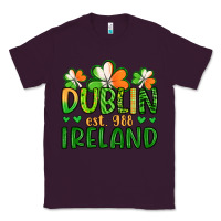 Plum dublin ireland st patrick s day Classic Tee - Artiststas
