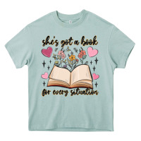 Arona she's got a book for every situation Heavy Core Tee - MaliasSmallBusiness