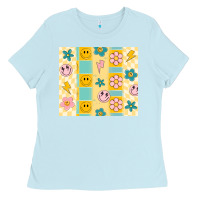 Baby Blue retro daisy Ladies Tee - MaliasSmallBusiness