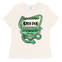 St Patricks Day ırısh Pub Ladies Tee | Teevron