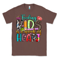 Chestnut feeding kids is a work of heart Classic Tee - Artiststas