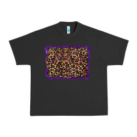 Pigment Black mardi gras leopard background Urban Heavy Tee - RanaPortraitStore