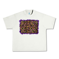Pistachio mardi gras leopard background Urban Heavy Tee - RanaPortraitStore