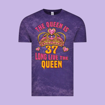 The Queen Is 37 Long Live The Queen Kopya Vintage Tee Designed By Jasminsmagicworld