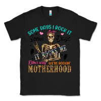 Black some days i rock it some days it rocks me either w Classic Tee - Artiststas