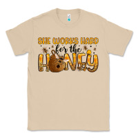 Mushroom she works hard for the honey Classic Tee - Artiststas