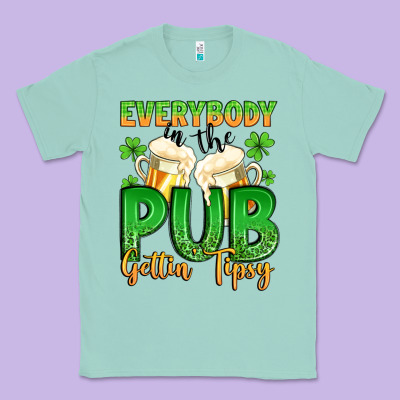 Everybody In The Pub Gettin Tipsy Classic Tee Designed By Artiststas