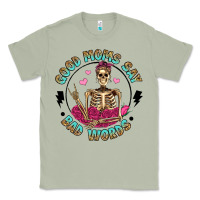 Matcha good moms say bad words Classic Tee - Artiststas
