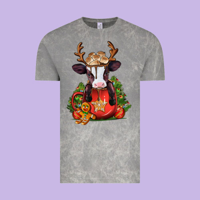 Christmas Baby Cow Hot Cocoa Vintage Tee Designed By Jasminsmagicworld