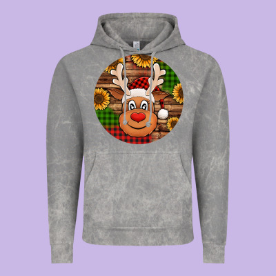 Cute Reindeer Head Christmas Vintage Hoodie Designed By Jasminsmagicworld