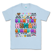 Dusty Blue dear tiny human behind me Classic Tee - Artiststas
