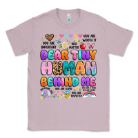 Lilac dear tiny human behind me Classic Tee - Artiststas