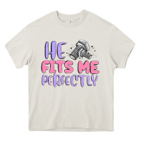 Cream he fits me perfectly Heavy Core Tee - MaliasSmallBusiness