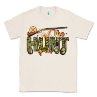 Natural the hunt is on Classic Tee - Artiststas