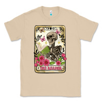 Mushroom the reader tarot card Classic Tee - Artiststas