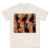 Natural black cat with pumpkins tumbler Classic Tee - LillyAllenDesigns