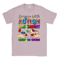 Lilac someone with autism has taught me love needs no wo Classic Tee - Artiststas