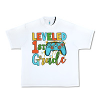 White leveled 1 st grade Urban Heavy Tee - JahusDesignShop