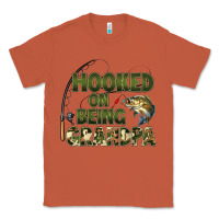 Copper fish lures hooked on being grandpa Classic Tee - Artiststas