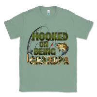 Sage fish lures hooked on being grandpa Classic Tee - Artiststas