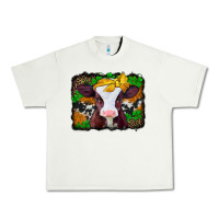 Pistachio st patricks baby cow with leopard background Urban Heavy Tee - Jasminsmagicworld